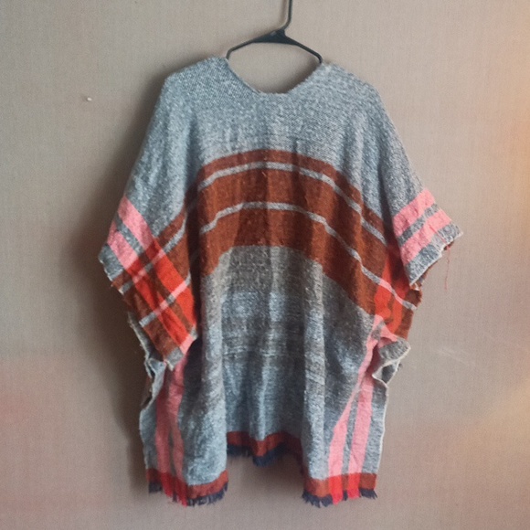 Universal Thread one size cover up - Picture 5 of 5